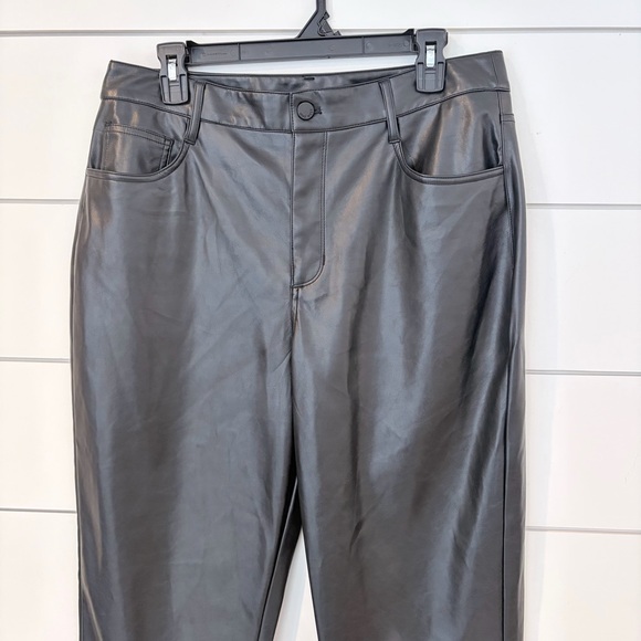 Nine West Faux Leather Straight Pants Black Minimal Chic Office Night Out 12 - Picture 2 of 8